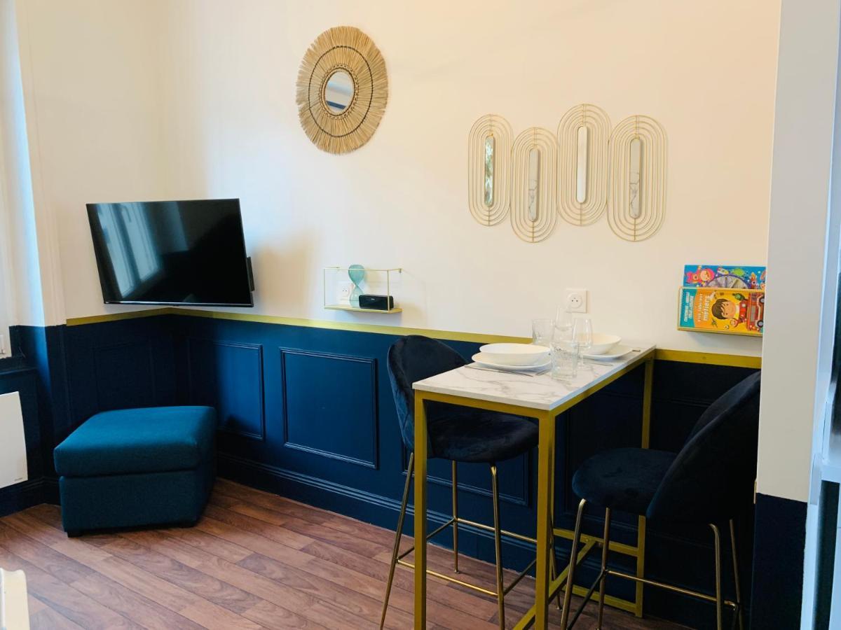 Homard & Fox, Le Feart, Studio Avec Coin Terrasse & Barbecue ディナール エクステリア 写真